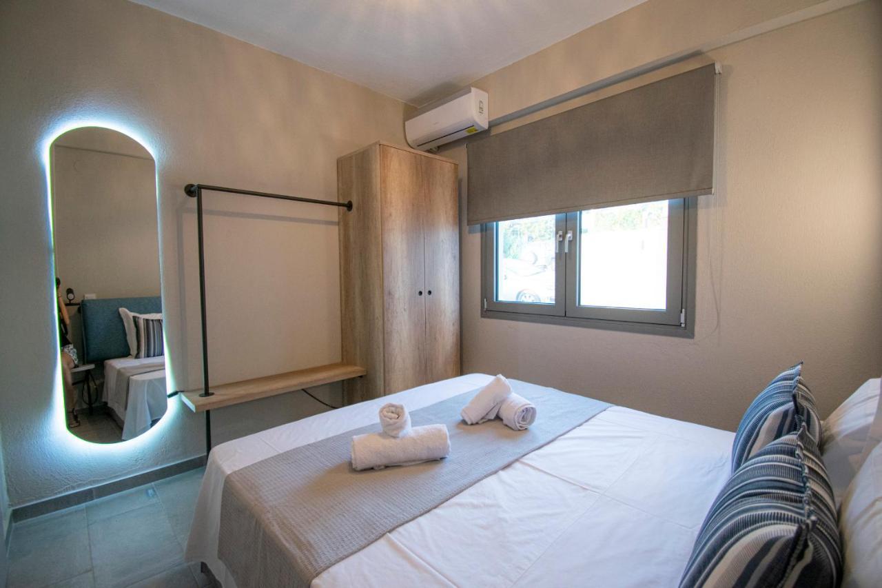 Heraclea Luxury Suites Nea Irakleia Exteriör bild
